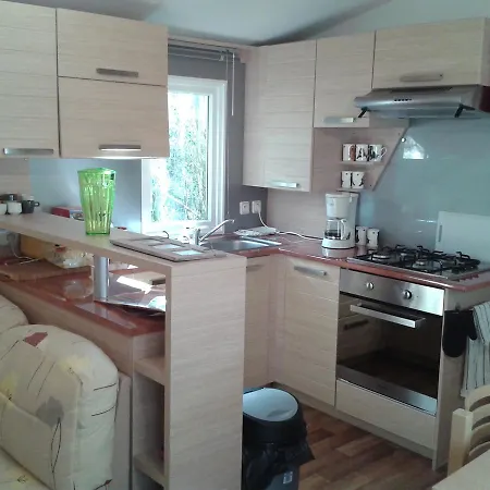 Mobilhome 6/8 Personnes En 4* Saint-Jean-de-Monts