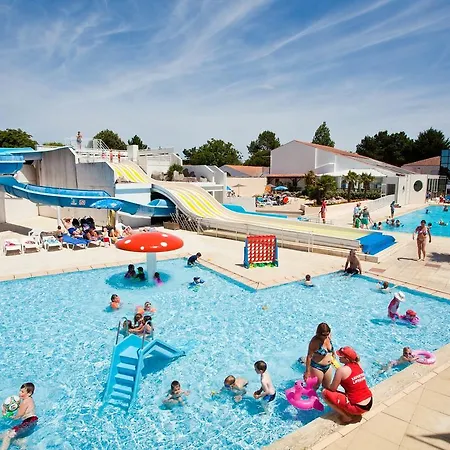 Mobilhome 6/8 Personnes En 4* Kemp Saint-Jean-de-Monts