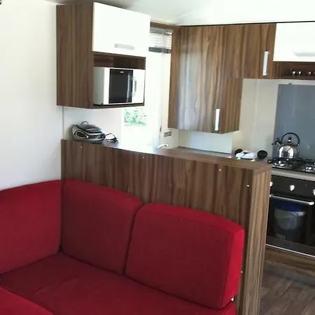 Mobilhome 6/8 Personnes En 4* Saint-Jean-de-Monts
